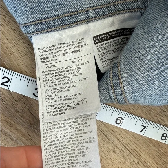 Levi’s Women’s Distressed Denim Vest – Blue – Size XS - Picture 6 of 8